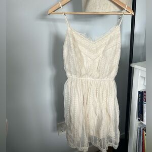 Cream lace dress fits XS/S